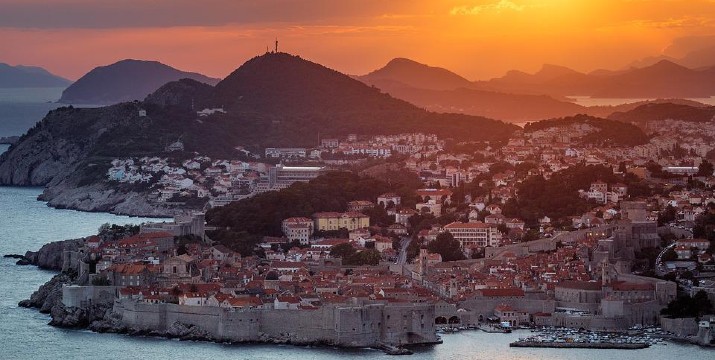 48h Deal! 320€ / άτομο για 4ήμερο (15 Αυγουστος) στις Δαλματικές Ακτές και στο Ντουμπρόβνικ με Αεροπορικά, Φόρους, και 3 Διανυκτερεύσεις με Πρωϊνό στο 3* Dubrovnik Hotel από το ταξιδιωτικό γραφείο Like 2 Travel. Περιορισμένες Θέσεις, πραγματοποιήστε νωρίς τις κρατήσεις σας!