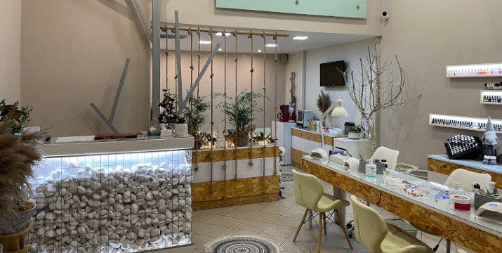 Aπό 11,90€ Ημιμόνιμο Μανικιούρ & Πεντικιούρ, στο BEAUTIES & the Beast στη Νέα Ιωνία.