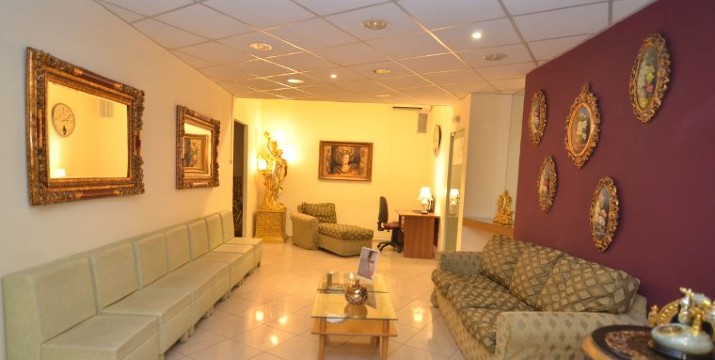 Από 19€ Θεραπείες Προσώπου για Ανάπλαση-Αντιγήρανση: Δερμοαπόξεση & Ενέσιμη Μεσοθεραπεία, στο mediASPIS στο Περιστέρι.