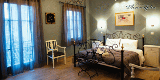 110€ για ένα 3ήμερο (2 διανυκτερεύσεις) 2 ατόμων σ' ένα από τα νεοκλασικά κτίρια του PENSION ACRONAFPLIA στα βενετσιάνικα σοκάκια του Ναυπλίου!